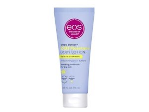 Loción corporal de viaje eos 24H Moisture - Vainilla Cashmere, tamaño viaje, artículos de tocador, mini loción corporal, 75 ml