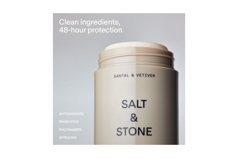 Desodorante natural SALT & STONE - Santal | Desodorante natural extrafuerte para mujeres y hombres | Sin aluminio, con probióticos, extractos de algas y manteca de karité (77 g) - Image 2