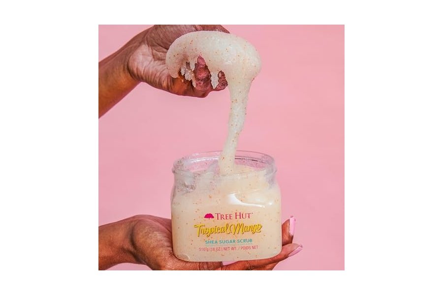 Exfoliante de azúcar y karité Tree Hut con mango tropical, 18 oz, ultra hidratante y exfoliante para un cuidado corporal nutritivo y esencial. - Image 9
