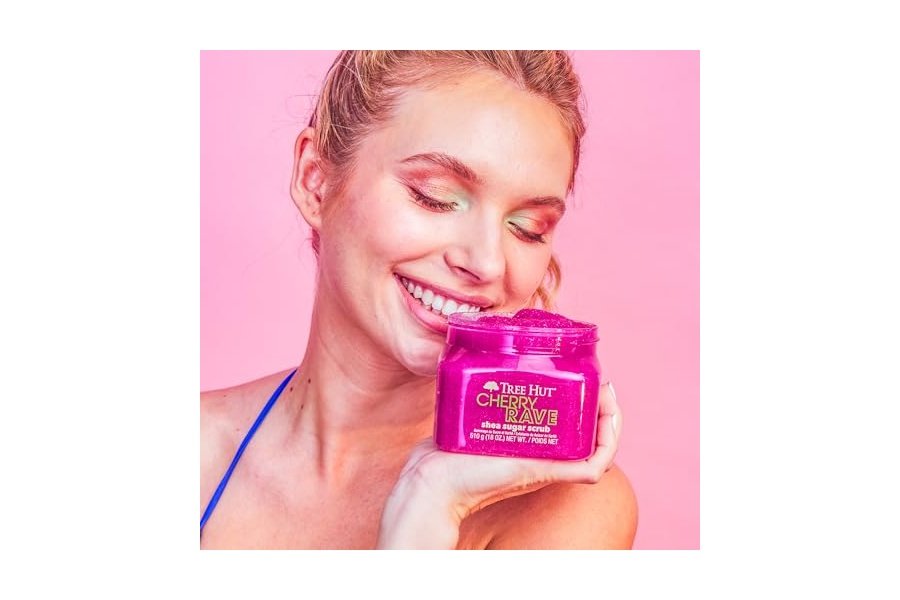 Exfoliante corporal con azúcar y karité Cherry Rave de Tree Hut | Elimina la piel muerta y seca para una sensación suave e hidratada | Edición limitada de otoño | Cuidado corporal esencial nutritivo | 18 fl oz. - Image 8