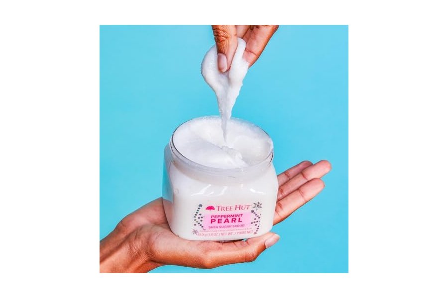 Exfoliante corporal exfoliante con perla de menta y azúcar de karité de Tree Hut | Elimina la piel muerta y seca para una sensación suave e hidratada | Edición limitada para las fiestas | Cuidado corporal esencial nutritivo | 18 fl oz. - Image 9