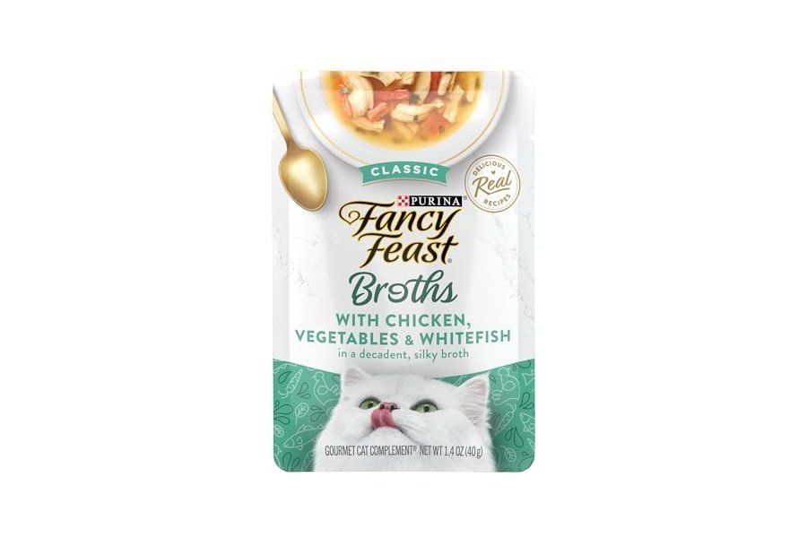 Alimento húmedo para gatos Purina Fancy Feast para lamer, con caldo, pollo, verduras y pescado blanco - (paquete de 16) sobres de 45 g