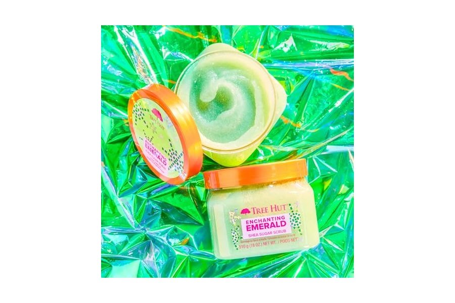 Exfoliante corporal exfoliante con azúcar y karité Enchanting Emerald de Tree Hut | Elimina la piel muerta y seca para una sensación suave e hidratada | Edición limitada para las fiestas | Cuidado corporal esencial nutritivo | 18 fl oz. - Image 4