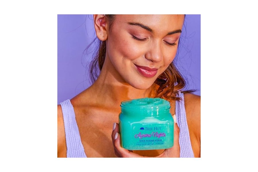 Exfoliante corporal con azúcar y karité Aurora Nights de Tree Hut | Elimina la piel muerta y seca para una sensación suave e hidratada | Cuidado corporal esencial nutritivo | 18 fl oz. - Image 8