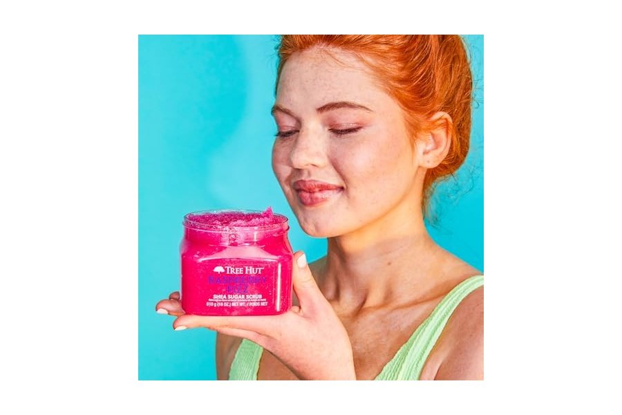 Exfoliante corporal exfoliante con azúcar y karité Raspberry Fizz de Tree Hut | Elimina la piel muerta y seca para una sensación suave e hidratada | Cuidado corporal esencial nutritivo | 18 fl oz. - Image 7