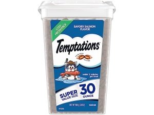 Temptations Classic Crunchy and Soft Cat Treats Sabor a Salmón, Envase de 30 oz