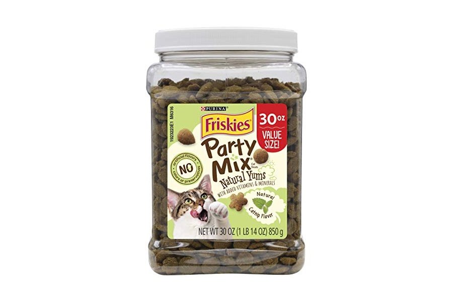 Purina Friskies, fabricado en EE. UU., premios naturales para gatos, mezcla para fiestas Natural Yums con sabor a hierba gatera - Envase de 900 g