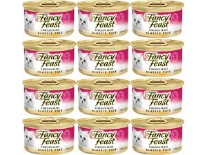 Paquete de comida húmeda para gatos Fancy Feast, pollo clásico, 12 latas en total.