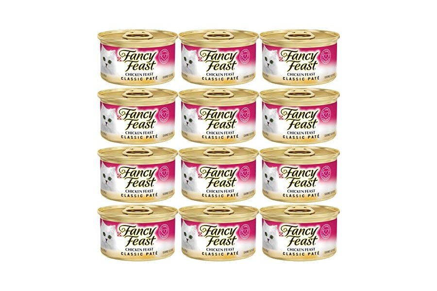 Paquete de comida húmeda para gatos Fancy Feast, pollo clásico, 12 latas en total.